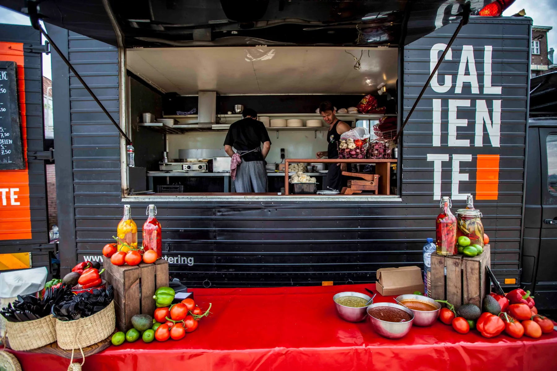 Corporate Catering Caliente